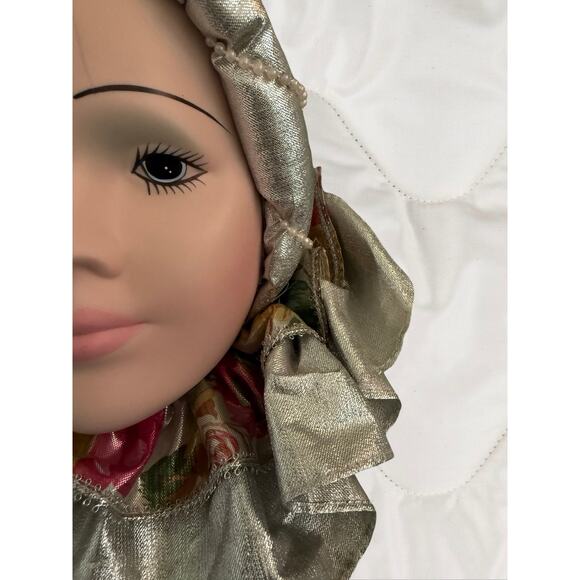 Vintage Harlequin Porcelain Doll Head w/Fabric Collar & Headp - Picture 5 of 7